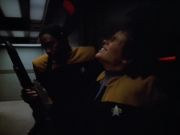 extant_StarTrek_VOY_4x13-WakingMoments_03015.jpg