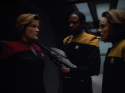 Filename=extant_StarTrek_VOY_4x13-WakingMoments_03030.jpg
Filesize=134KiB
Dimensions=1200x900
Date added=Sep 14, 2019 extant_StarTrek_VOY_4x13-WakingMoments_03030.jpg