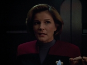 extant_StarTrek_VOY_4x13-WakingMoments_03069.jpg