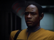 extant_StarTrek_VOY_4x13-WakingMoments_03074.jpg