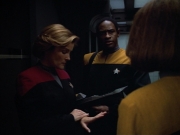 extant_StarTrek_VOY_4x13-WakingMoments_03096.jpg