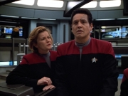extant_StarTrek_VOY_4x13-WakingMoments_03139.jpg