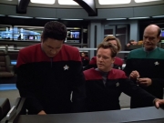 extant_StarTrek_VOY_4x13-WakingMoments_03155.jpg