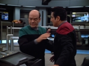 extant_StarTrek_VOY_4x13-WakingMoments_03208.jpg