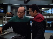 extant_StarTrek_VOY_4x13-WakingMoments_03209.jpg