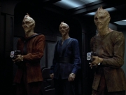 Filename=extant_StarTrek_VOY_4x13-WakingMoments_03340.jpg
Filesize=148KiB
Dimensions=1200x900
Date added=Sep 14, 2019 extant_StarTrek_VOY_4x13-WakingMoments_03340.jpg