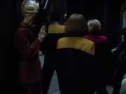 extant_StarTrek_VOY_4x13-WakingMoments_03371.jpg