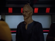 extant_StarTrek_VOY_4x13-WakingMoments_03389.jpg