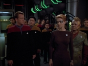 extant_StarTrek_VOY_4x13-WakingMoments_03414.jpg