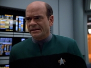 extant_StarTrek_VOY_4x13-WakingMoments_03484.jpg