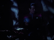 extant_StarTrek_VOY_4x13-WakingMoments_03495.jpg