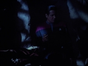 extant_StarTrek_VOY_4x13-WakingMoments_03501.jpg