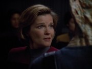 Filename=extant_StarTrek_VOY_4x13-WakingMoments_03599.jpg
Filesize=131KiB
Dimensions=1200x900
Date added=Sep 14, 2019 extant_StarTrek_VOY_4x13-WakingMoments_03599.jpg