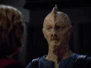 extant_StarTrek_VOY_4x13-WakingMoments_03604.jpg
