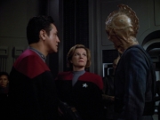 Filename=extant_StarTrek_VOY_4x13-WakingMoments_03629.jpg
Filesize=141KiB
Dimensions=1200x900
Date added=Sep 14, 2019 extant_StarTrek_VOY_4x13-WakingMoments_03629.jpg