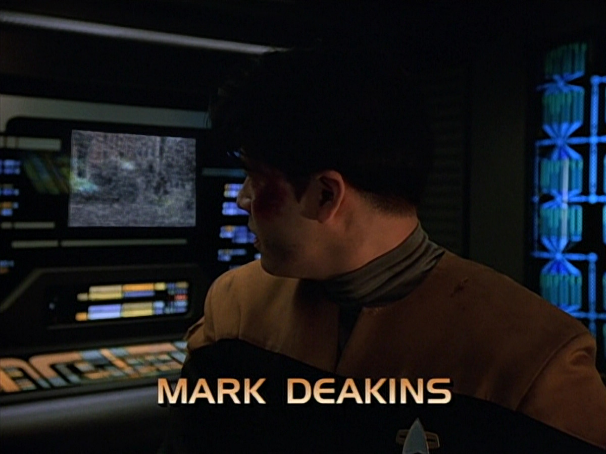 extant_StarTrekVOY_4x19-TheKillingGamePart2_00395.jpg
