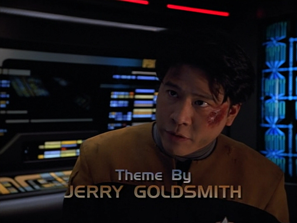 extant_StarTrekVOY_4x19-TheKillingGamePart2_00422.jpg