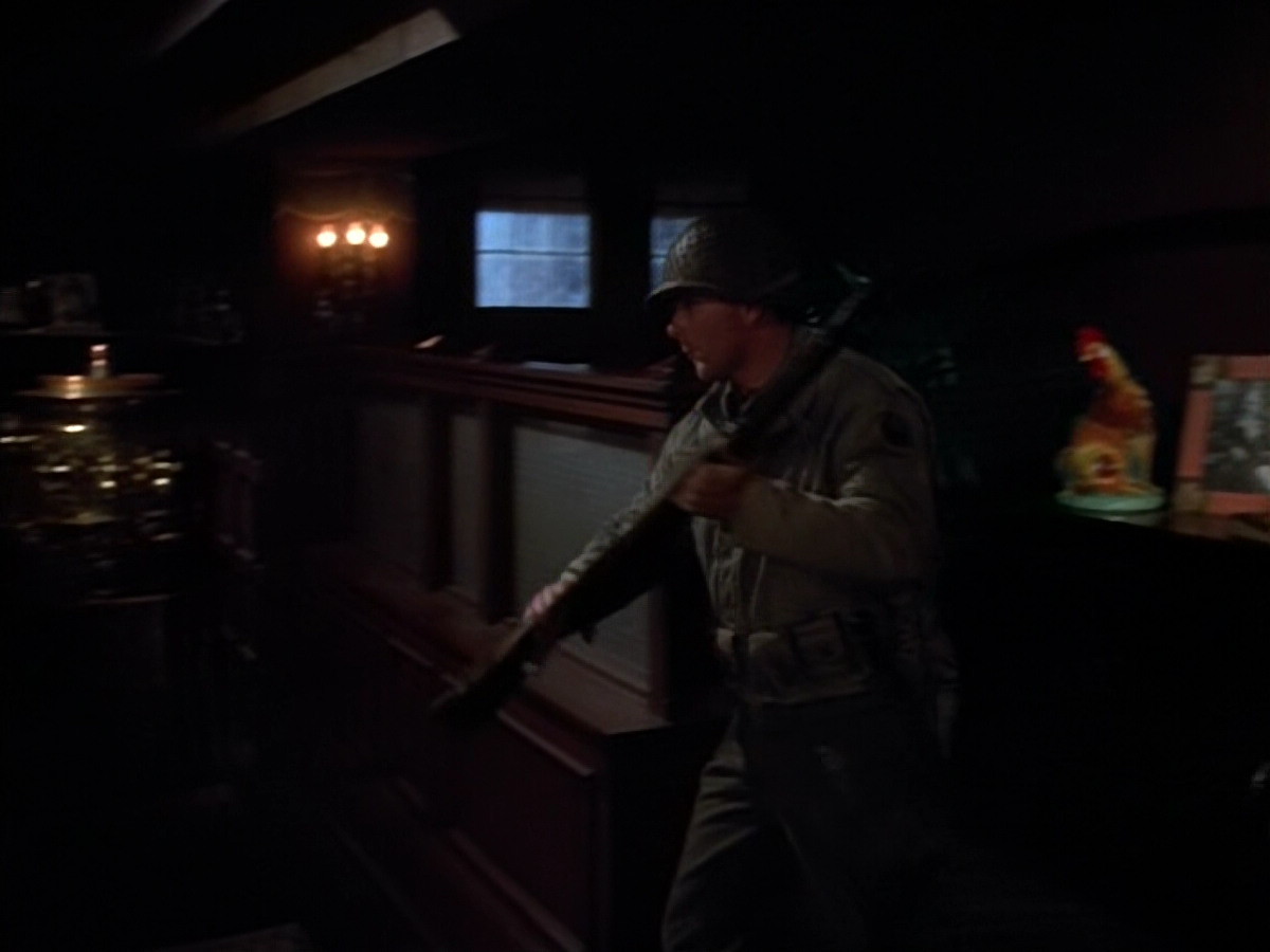 extant_StarTrekVOY_4x19-TheKillingGamePart2_00493.jpg
