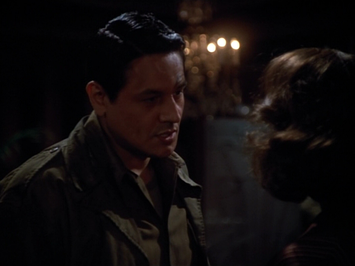 extant_StarTrekVOY_4x19-TheKillingGamePart2_00594.jpg