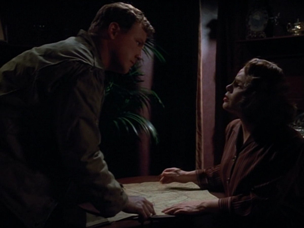extant_StarTrekVOY_4x19-TheKillingGamePart2_00651.jpg
