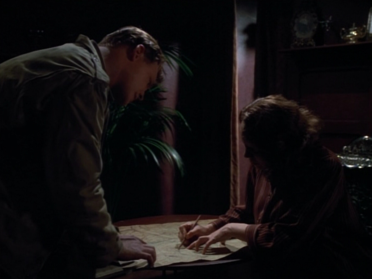 extant_StarTrekVOY_4x19-TheKillingGamePart2_00675.jpg