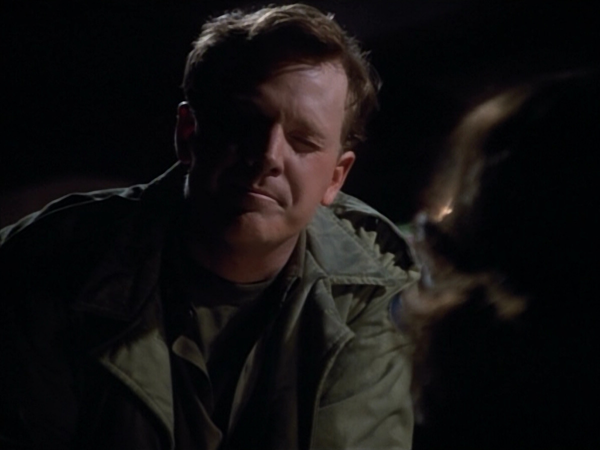 extant_StarTrekVOY_4x19-TheKillingGamePart2_00687.jpg
