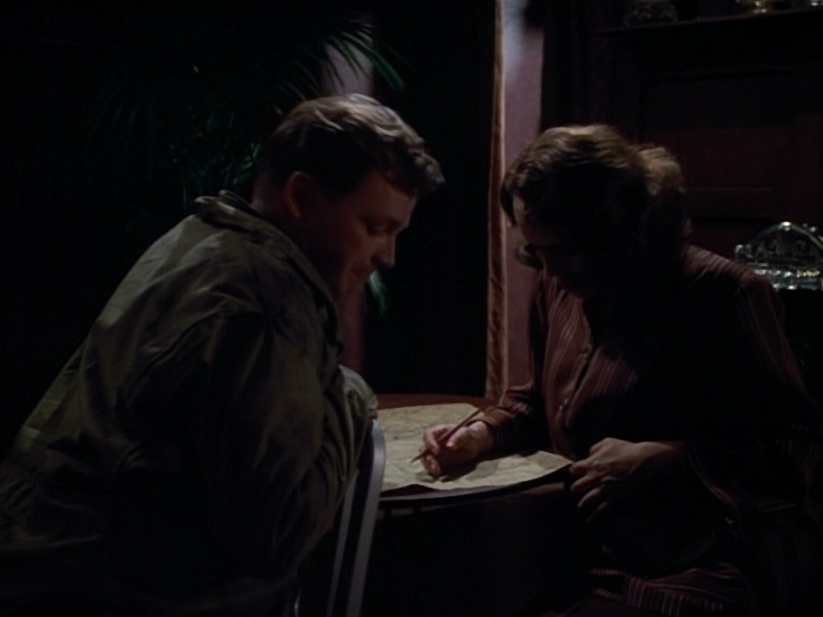 extant_StarTrekVOY_4x19-TheKillingGamePart2_00746.jpg
