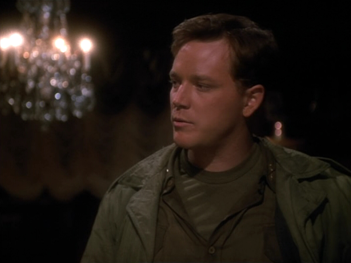extant_StarTrekVOY_4x19-TheKillingGamePart2_00911.jpg
