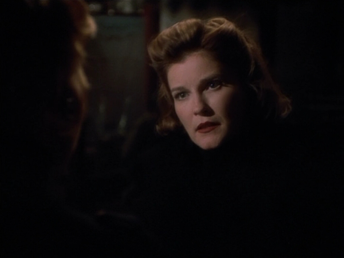 extant_StarTrekVOY_4x19-TheKillingGamePart2_00991.jpg