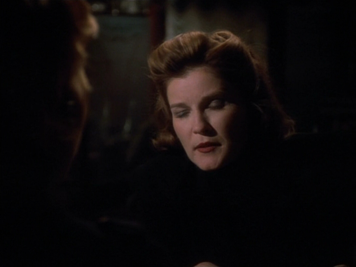 extant_StarTrekVOY_4x19-TheKillingGamePart2_00992.jpg