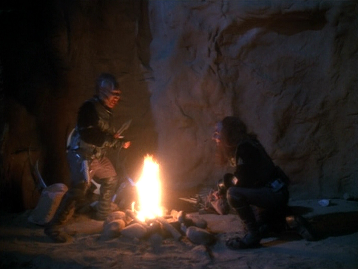 extant_StarTrekVOY_4x19-TheKillingGamePart2_01188.jpg