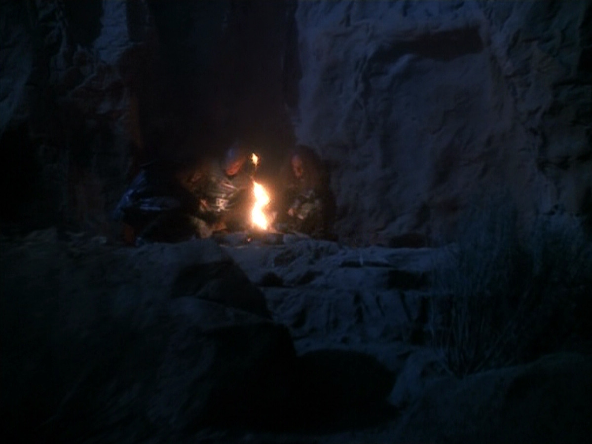 extant_StarTrekVOY_4x19-TheKillingGamePart2_01371.jpg