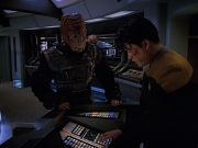 Filename=extant_StarTrekVOY_4x19-TheKillingGamePart2_00392.jpg
Filesize=185KiB
Dimensions=1200x900
Date added=Sep 30, 2019 extant_StarTrekVOY_4x19-TheKillingGamePart2_00392.jpg