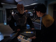 Filename=extant_StarTrekVOY_4x19-TheKillingGamePart2_00412.jpg
Filesize=176KiB
Dimensions=1200x900
Date added=Sep 30, 2019 extant_StarTrekVOY_4x19-TheKillingGamePart2_00412.jpg