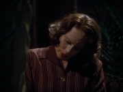 extant_StarTrekVOY_4x19-TheKillingGamePart2_00677.jpg