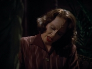 extant_StarTrekVOY_4x19-TheKillingGamePart2_00679.jpg