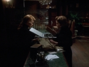 extant_StarTrekVOY_4x19-TheKillingGamePart2_00977.jpg