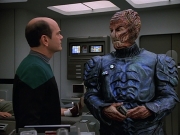 Filename=extant_StarTrekVOY_4x19-TheKillingGamePart2_01091.jpg
Filesize=221KiB
Dimensions=1200x900
Date added=Sep 30, 2019 extant_StarTrekVOY_4x19-TheKillingGamePart2_01091.jpg