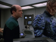 Filename=extant_StarTrekVOY_4x19-TheKillingGamePart2_01098.jpg
Filesize=190KiB
Dimensions=1200x900
Date added=Sep 30, 2019 extant_StarTrekVOY_4x19-TheKillingGamePart2_01098.jpg