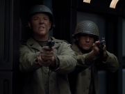 extant_StarTrekVOY_4x19-TheKillingGamePart2_01228.jpg