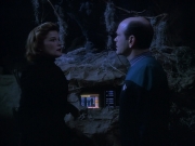 Filename=extant_StarTrekVOY_4x19-TheKillingGamePart2_01518.jpg
Filesize=157KiB
Dimensions=1200x900
Date added=Sep 30, 2019 extant_StarTrekVOY_4x19-TheKillingGamePart2_01518.jpg