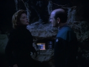 Filename=extant_StarTrekVOY_4x19-TheKillingGamePart2_01519.jpg
Filesize=152KiB
Dimensions=1200x900
Date added=Sep 30, 2019 extant_StarTrekVOY_4x19-TheKillingGamePart2_01519.jpg