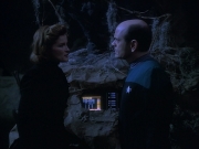 Filename=extant_StarTrekVOY_4x19-TheKillingGamePart2_01523.jpg
Filesize=163KiB
Dimensions=1200x900
Date added=Sep 30, 2019 extant_StarTrekVOY_4x19-TheKillingGamePart2_01523.jpg