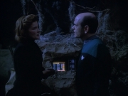 Filename=extant_StarTrekVOY_4x19-TheKillingGamePart2_01525.jpg
Filesize=164KiB
Dimensions=1200x900
Date added=Sep 30, 2019 extant_StarTrekVOY_4x19-TheKillingGamePart2_01525.jpg