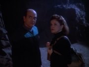 Filename=extant_StarTrekVOY_4x19-TheKillingGamePart2_01592.jpg
Filesize=118KiB
Dimensions=1200x900
Date added=Sep 30, 2019 extant_StarTrekVOY_4x19-TheKillingGamePart2_01592.jpg