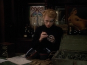 extant_StarTrekVOY_4x19-TheKillingGamePart2_01680.jpg
