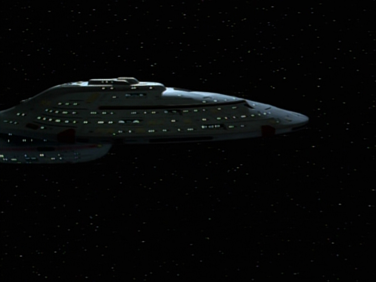 extant_StarTrekVOY_4x22-Unforgettable_00010.jpg