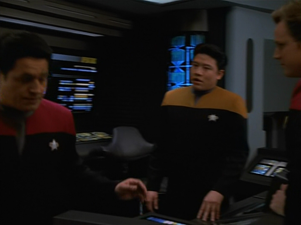 extant_StarTrekVOY_4x22-Unforgettable_00044.jpg