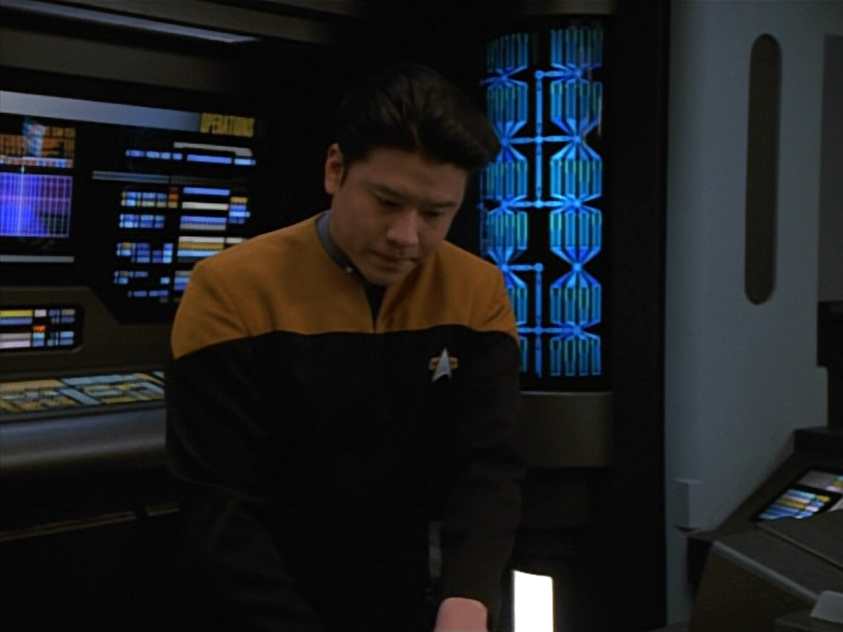 extant_StarTrekVOY_4x22-Unforgettable_00071.jpg