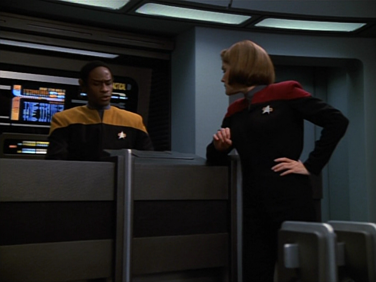 extant_StarTrekVOY_4x22-Unforgettable_00083.jpg